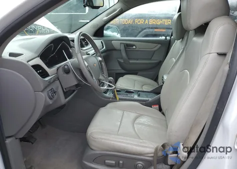 2017 Chevrolet Traverse Lt z USA, uszkodzony, nr VIN 1GNKVHKDXHJ270763